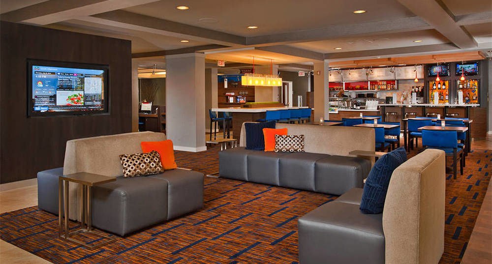 Courtyard By Marriott Morgantown Hotel Eksteriør billede
